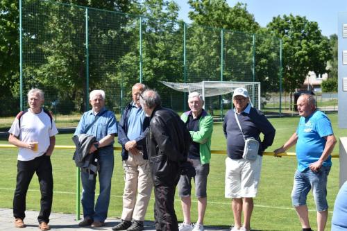 Pratelske-posezeni-byvalych-fotbalistu-FK-Krizanovice-2